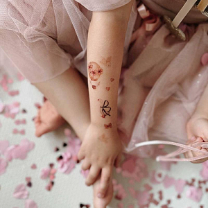 Набор временных татуировок Mrs. Ertha "Bloomy Love", 25 шт, цветочная магия